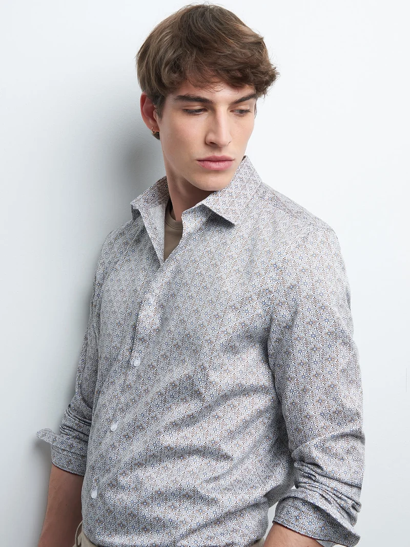 Chemise slim en satin géométrique