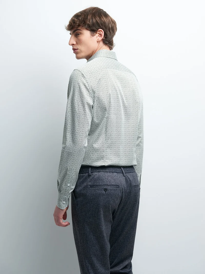 Chemise slim en satin fleurie