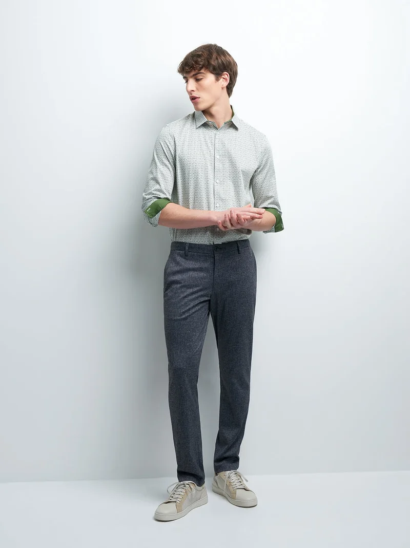 Chemise slim en satin fleurie