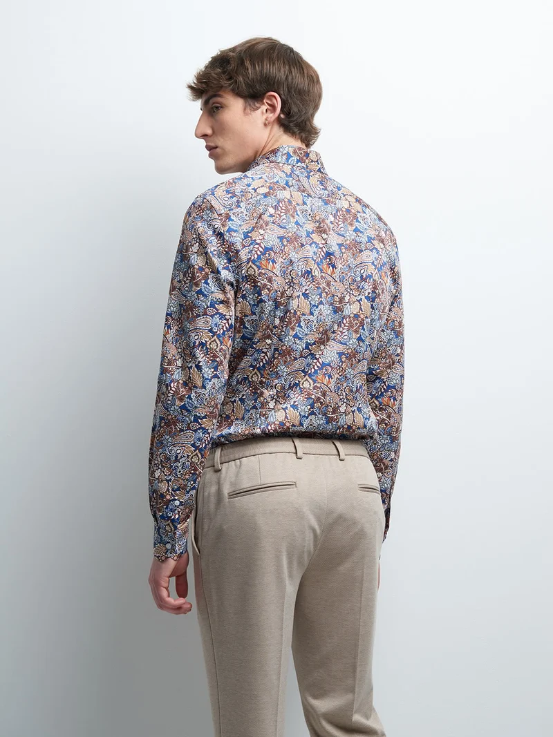 Chemise slim en satin fleurie