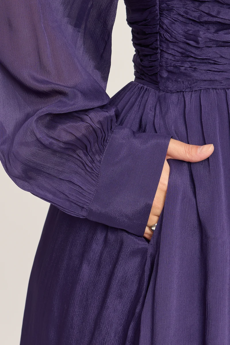 Daria|100% Viscose Ruched Midi Dress