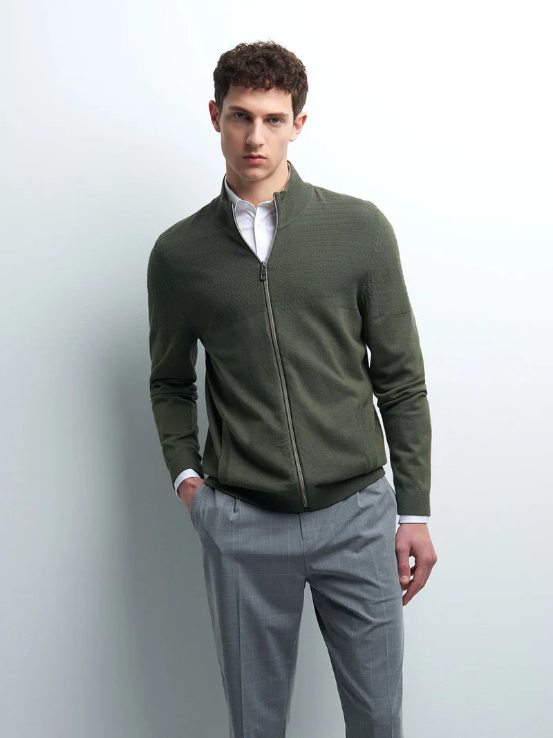 Cardigan zippé col montant