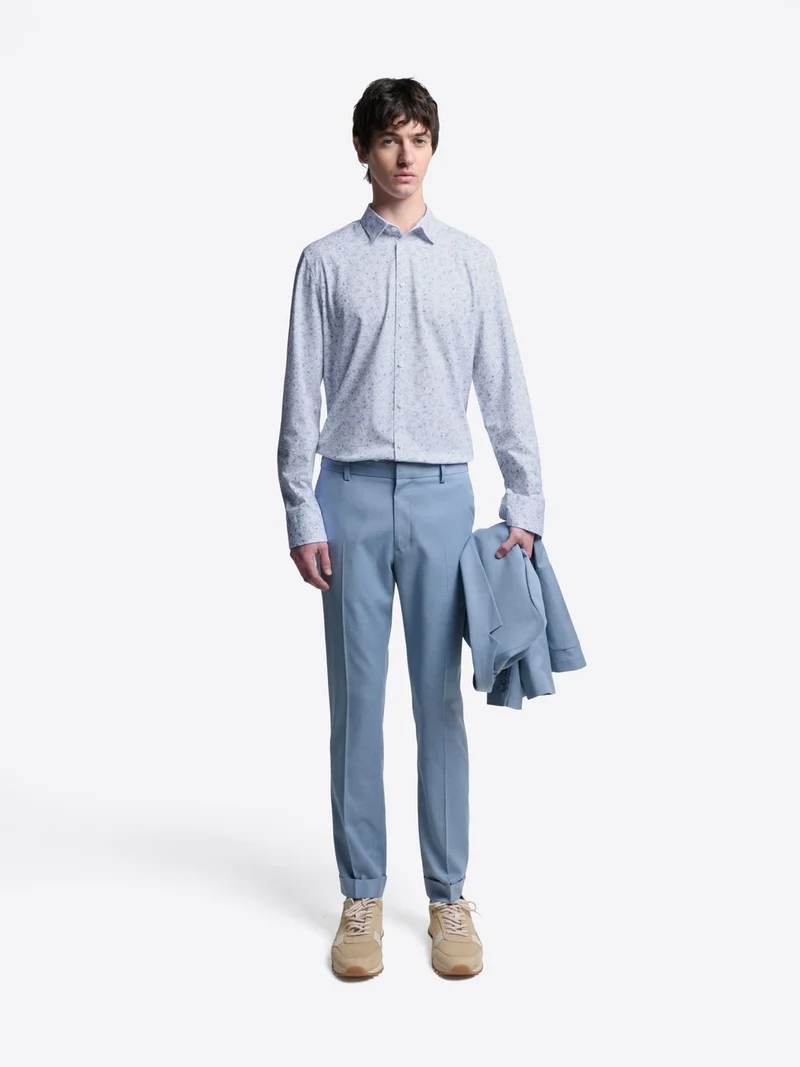Chemise extraslim tissu traveler à motif