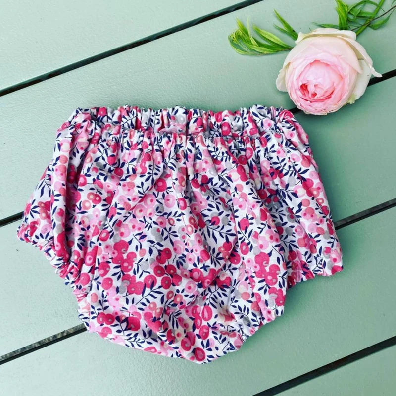 PATRON DE COUTURE PDF | Ensemble de bloomers pour bébé | Les Patronnes | BILINGUE ( FR/EN )