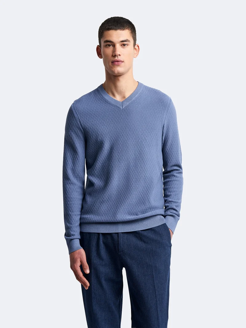 Pull col V en viscose certifiée