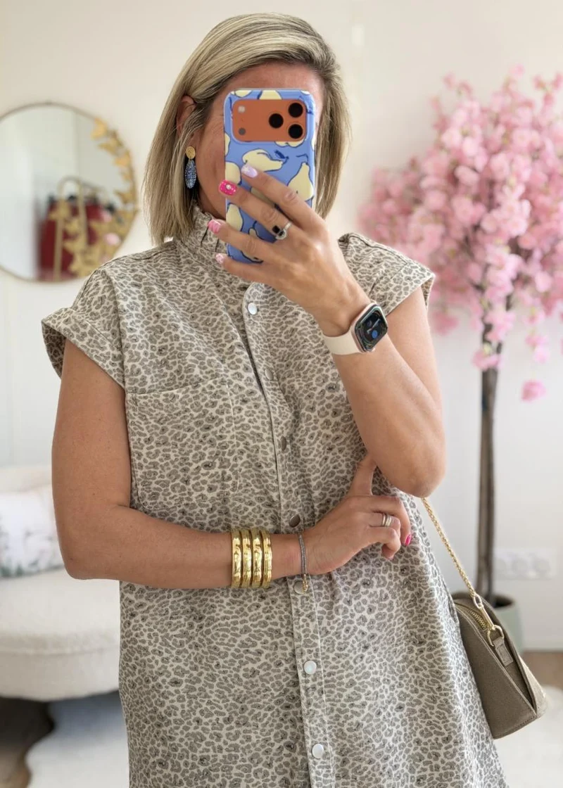 Robe Charlie