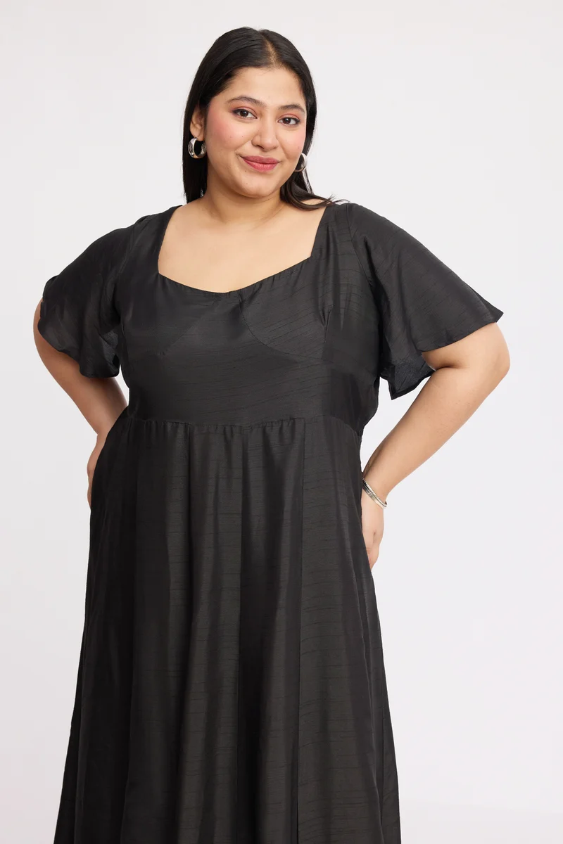 Isiy|Viscose Sweetheart Neckline Maxi Dress