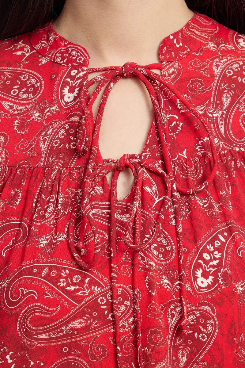 Inky|100% Viscose Tie-Up Neck Top