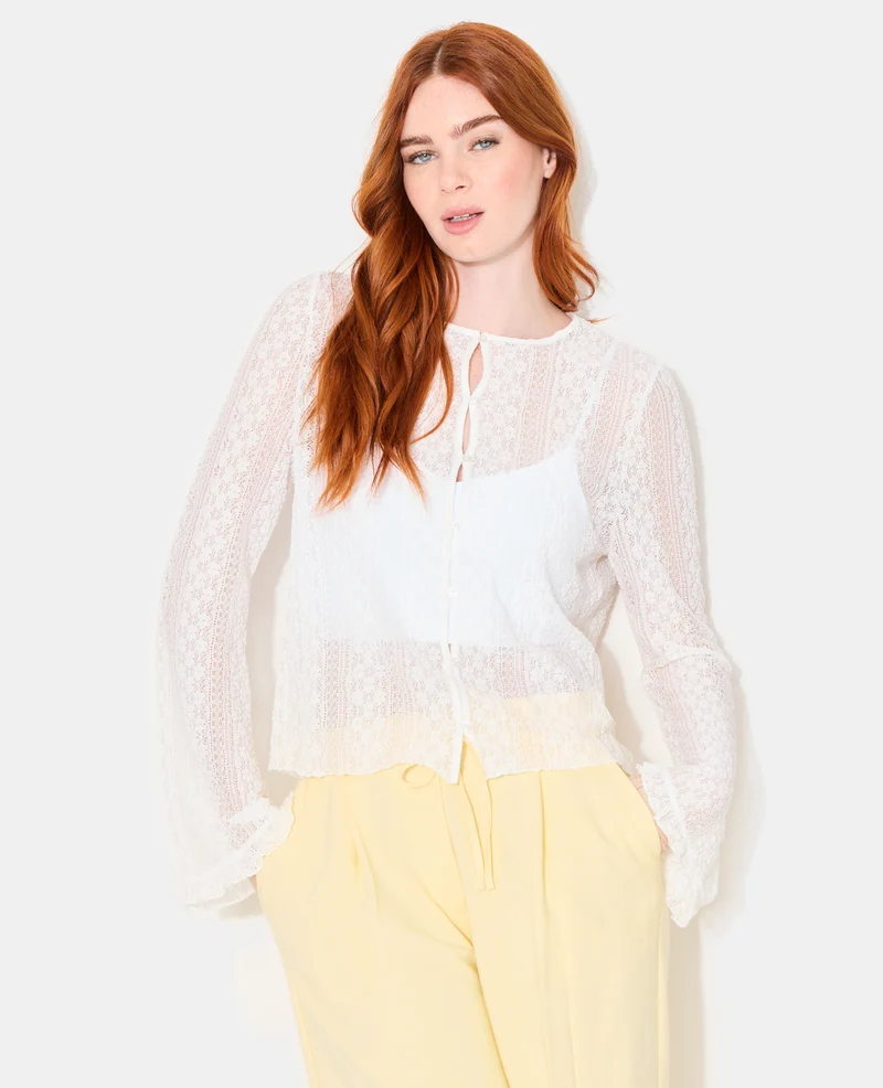 Top en dentelle avec manches flare