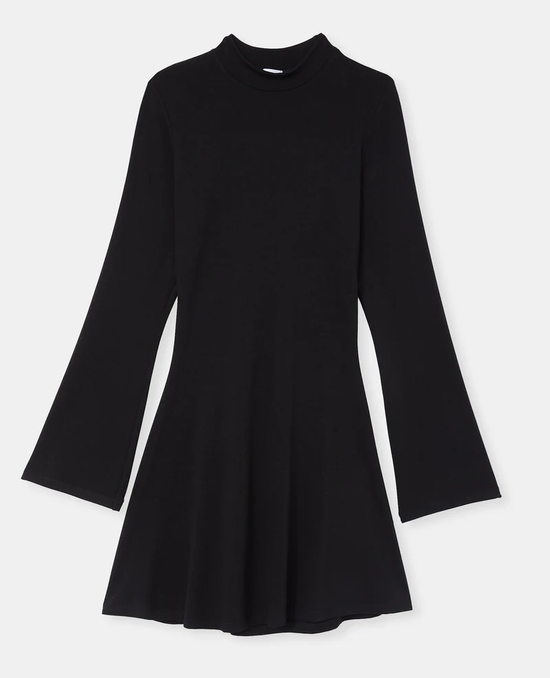 Robe patineuse avec découpe dos
