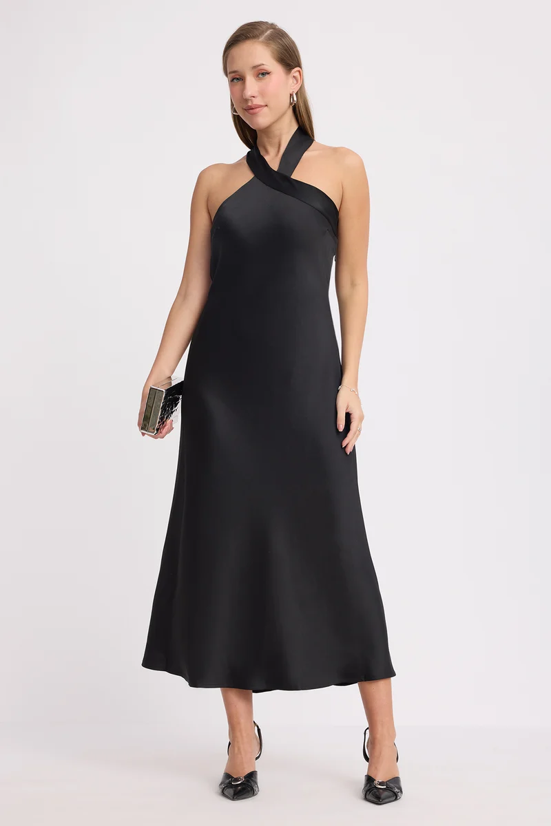 Elinae|Rescued Polyester Halter Neck Slim Dress
