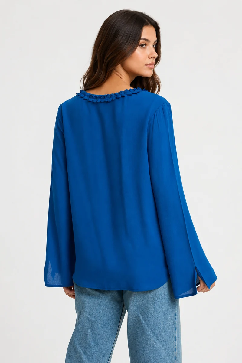 Tilopa|100% Viscose Relaxed Ruffle Neck Top
