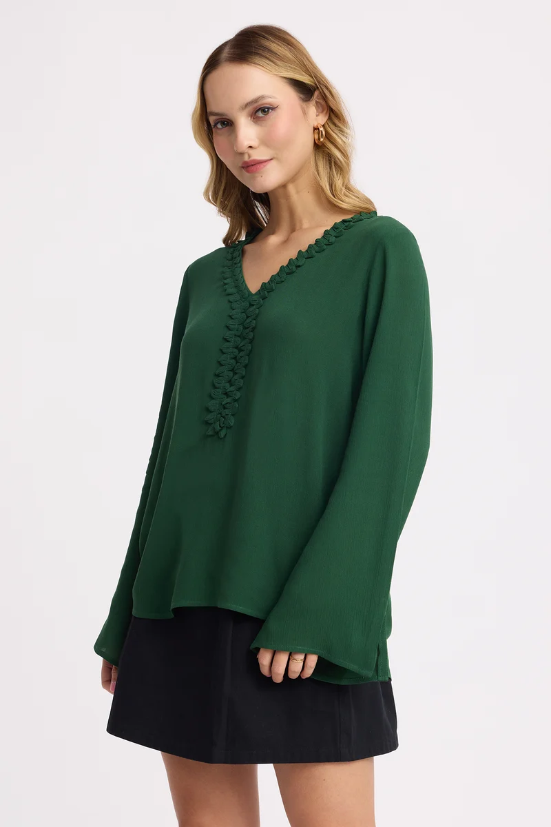 Tingzin|100% Viscose Relaxed Ruffle Neck Top