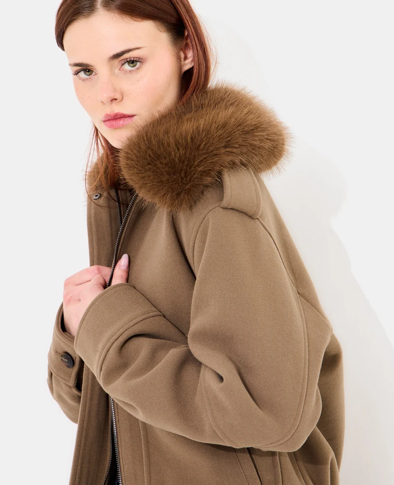 Blouson effet drap de laine col fausse fourrure