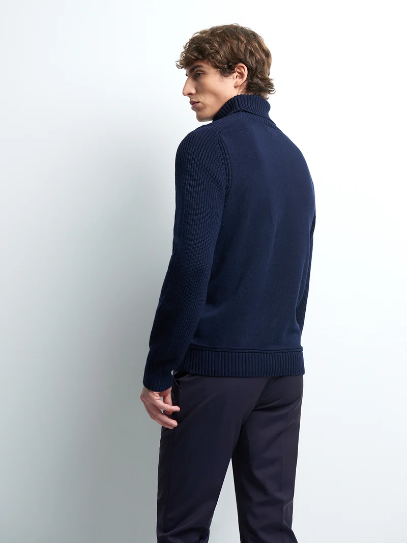 Pull col roulé en coton cachemire