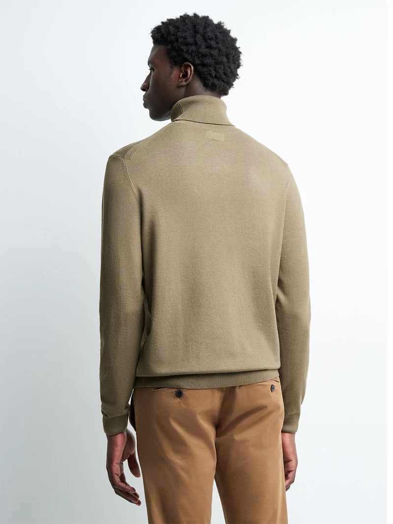 Pull col roulé en viscose certifiée