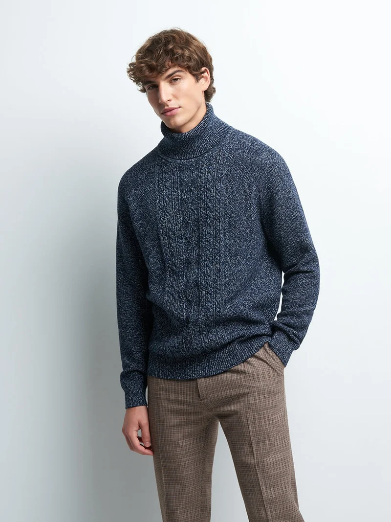 Pull col roulé