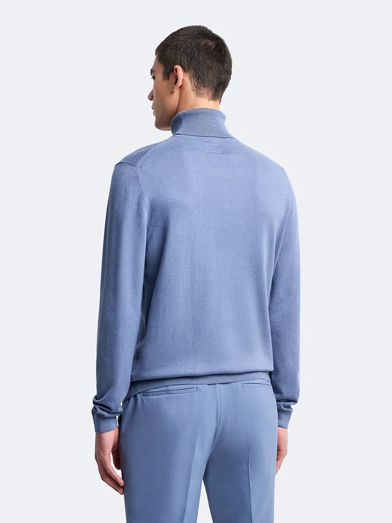 Pull col roulé en viscose certifiée