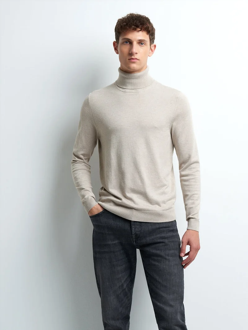Pull col roulé en viscose certifiée