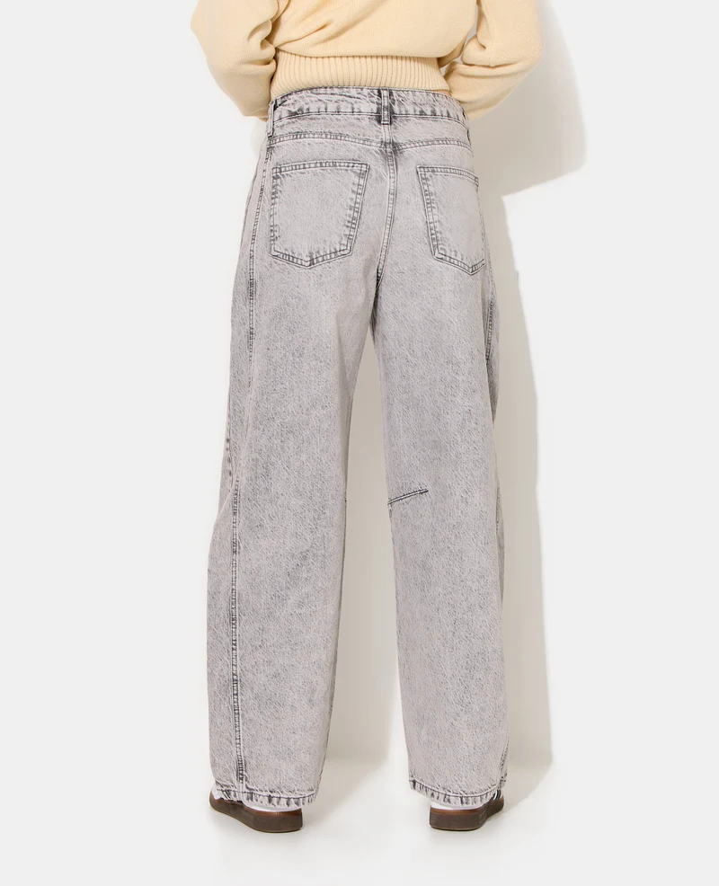 Jean barrel avec coutures taille medium