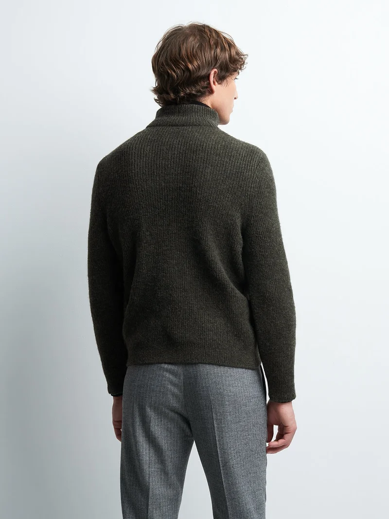 Pull col boutonné