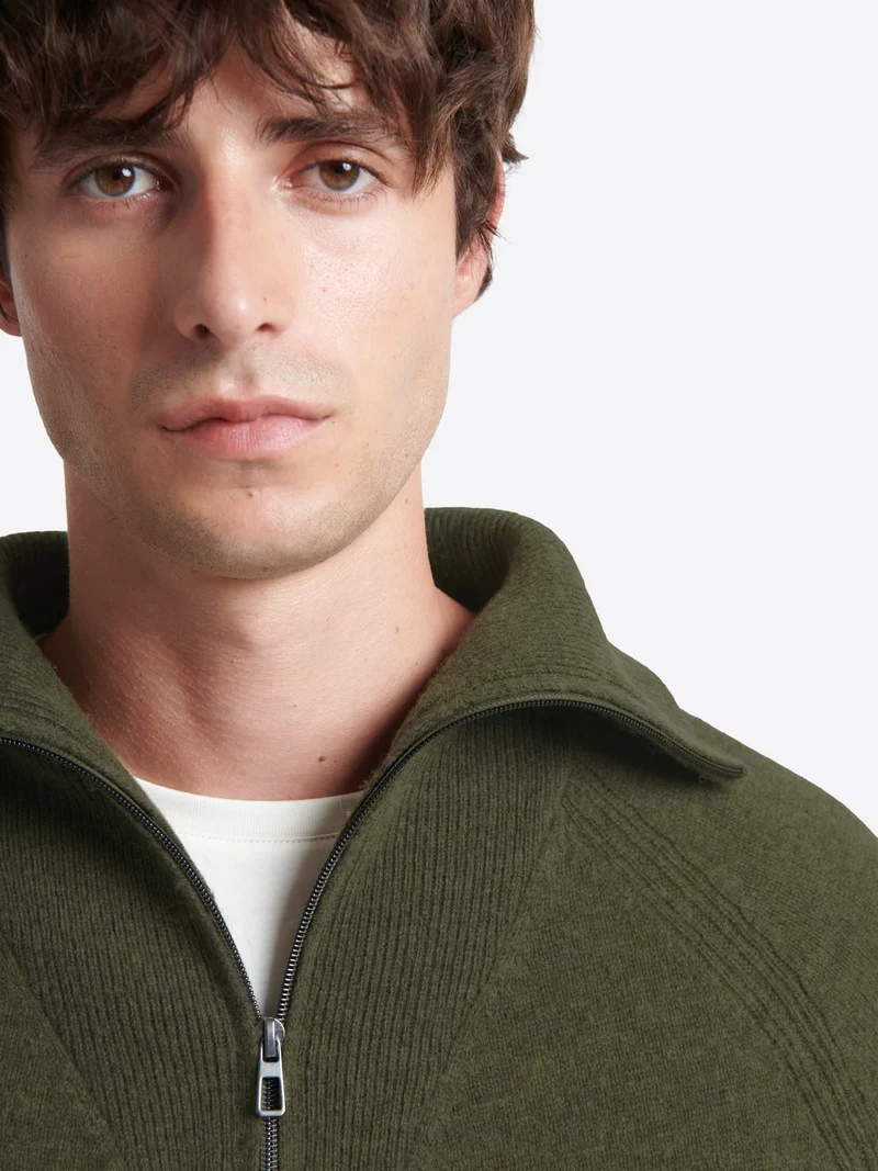 Pull col cheminée en laine lambswool