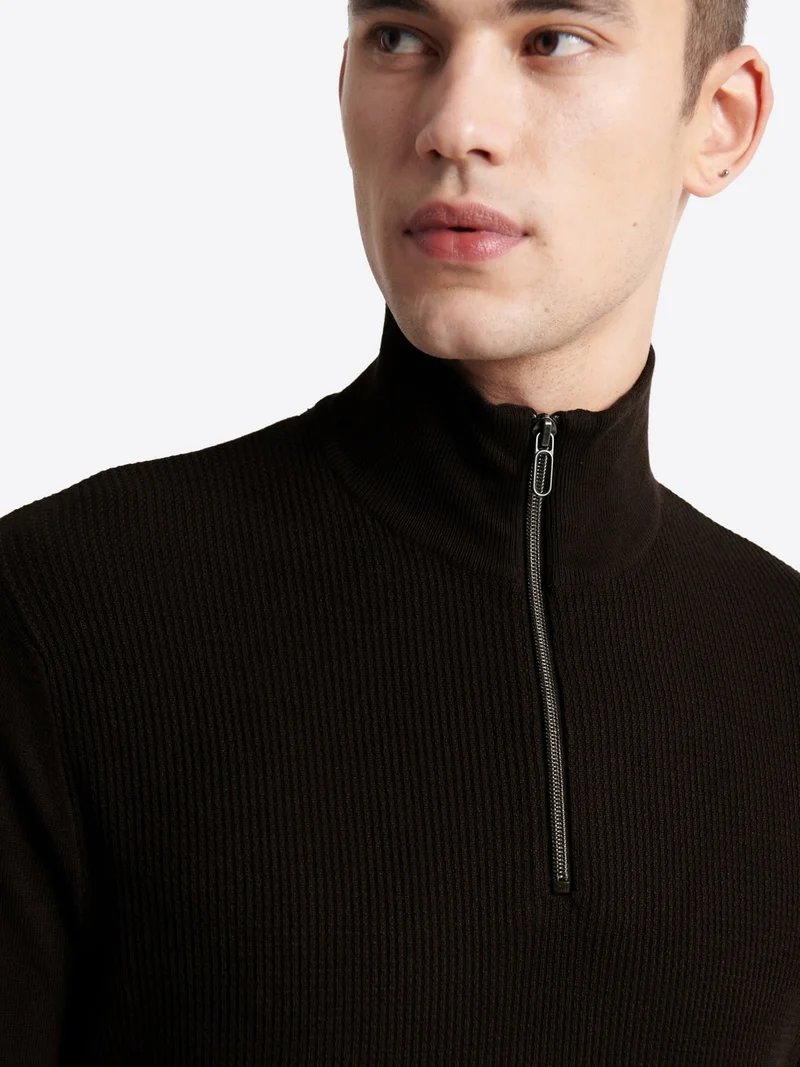 Pull à col cheminée en viscose certifiée