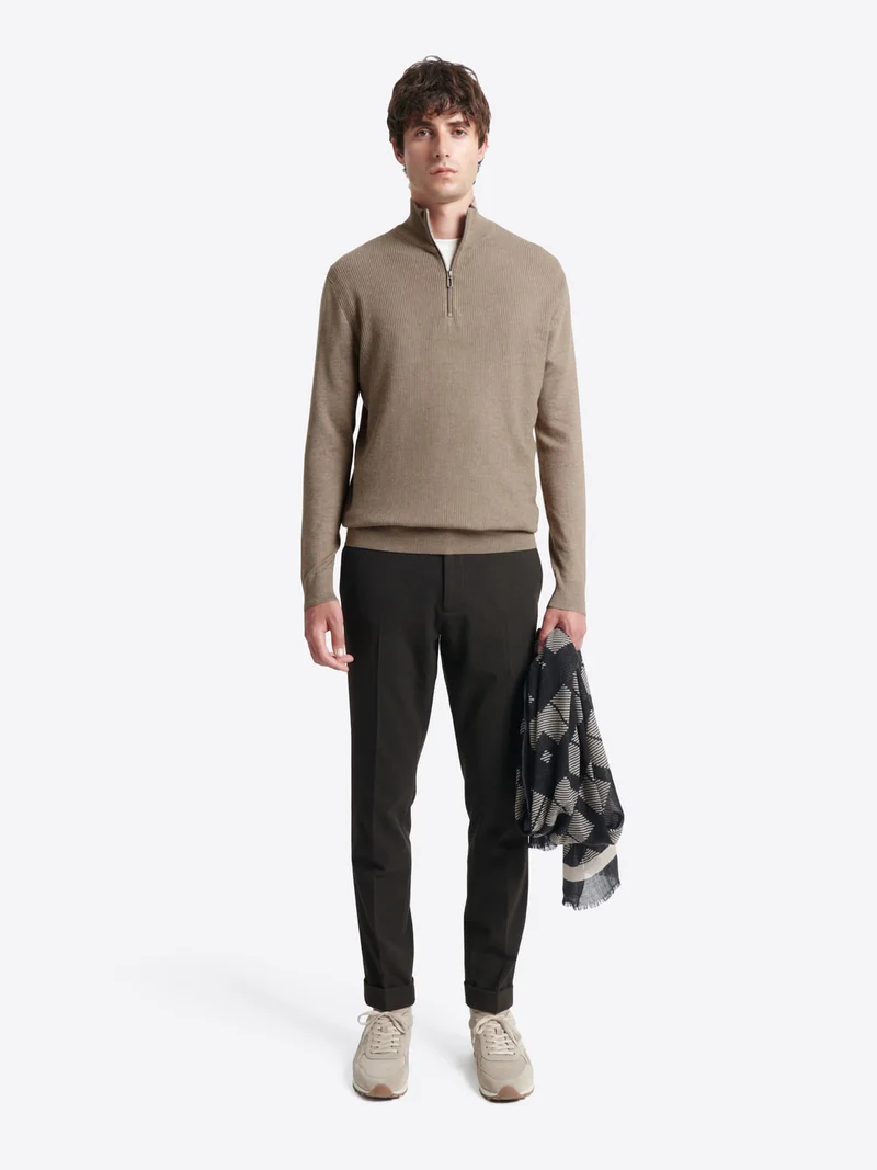 Pull à col cheminée en viscose certifiée