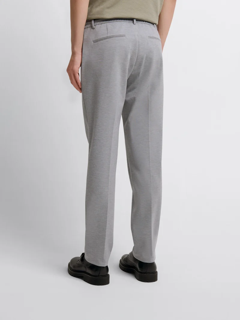 Chino à pinces taille semi-élastiquée