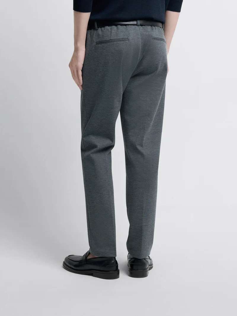 Chino à pinces taille semi-élastiquée