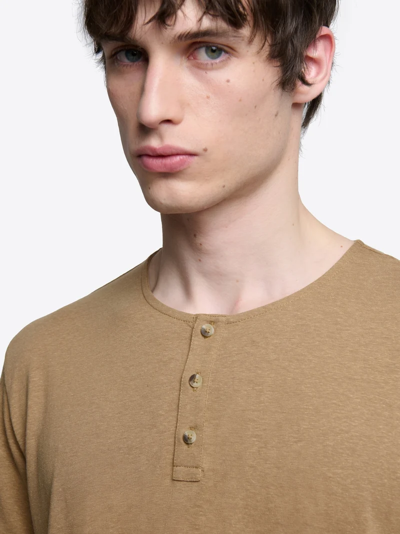 T-shirt col tunisien en lyocell