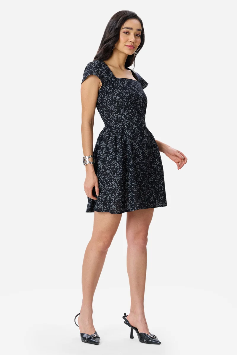 Noss|Linen Fit & Flare Gathered Mini Dress