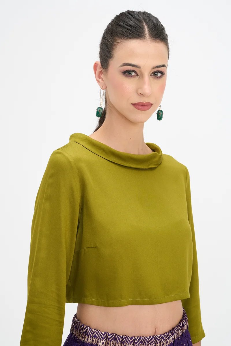 Mugdha|100% Viscose Boat Neck Crop Top