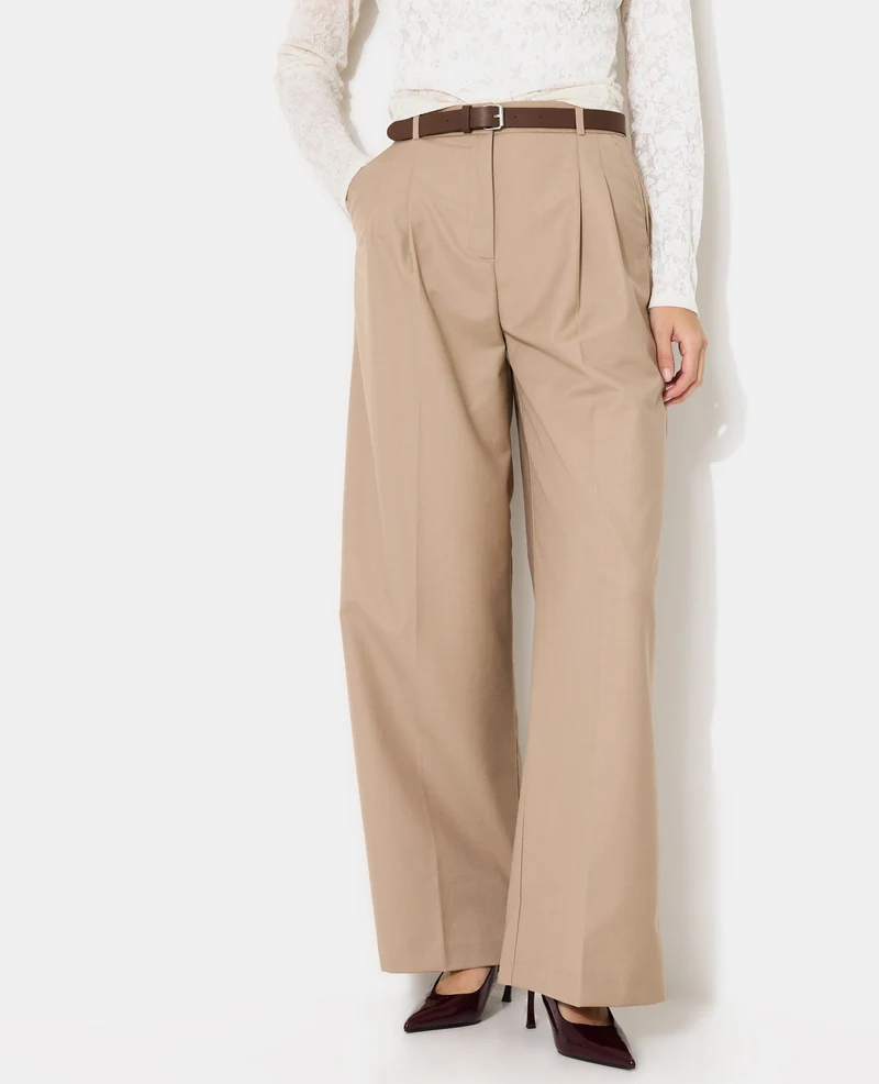 Pantalon large taille haute avec ceinture