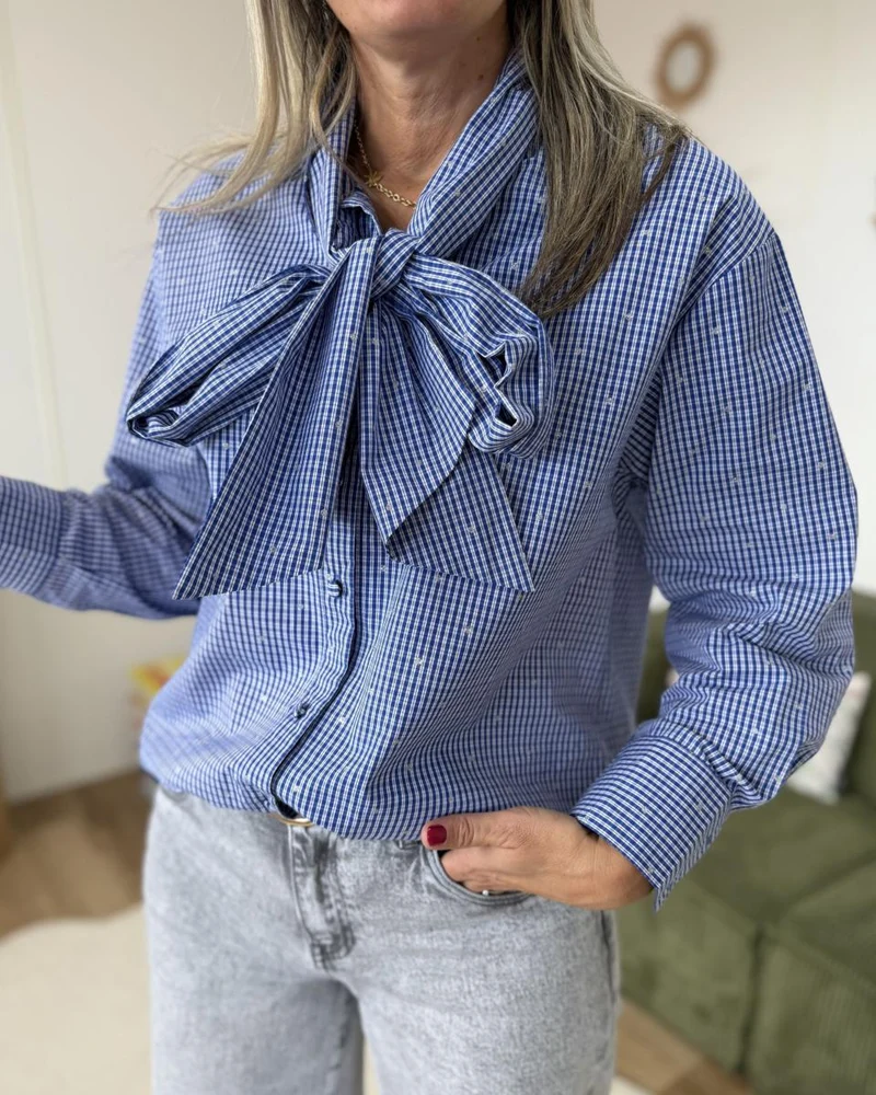 Chemise à lavallière