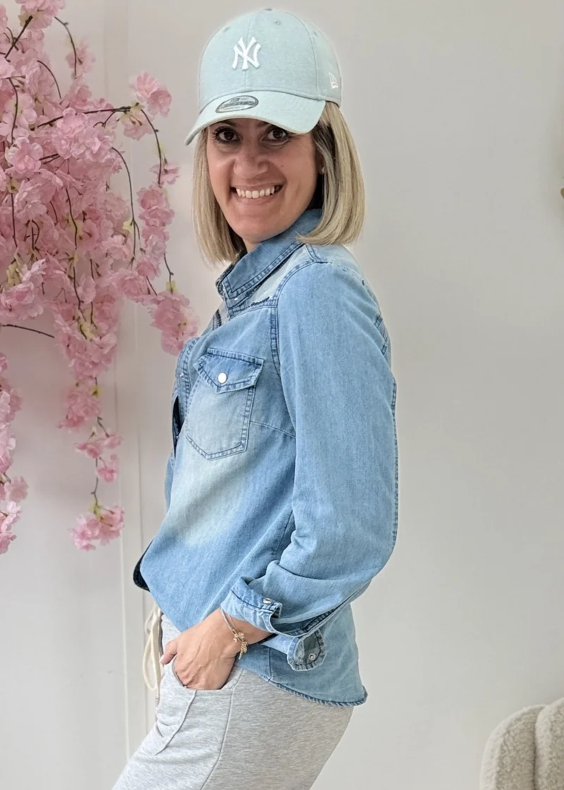 Chemise en Jean Brodée