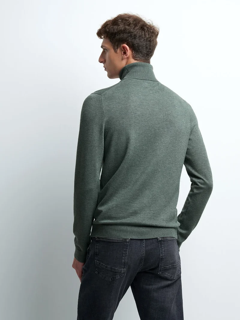 Pull col roulé en viscose certifiée