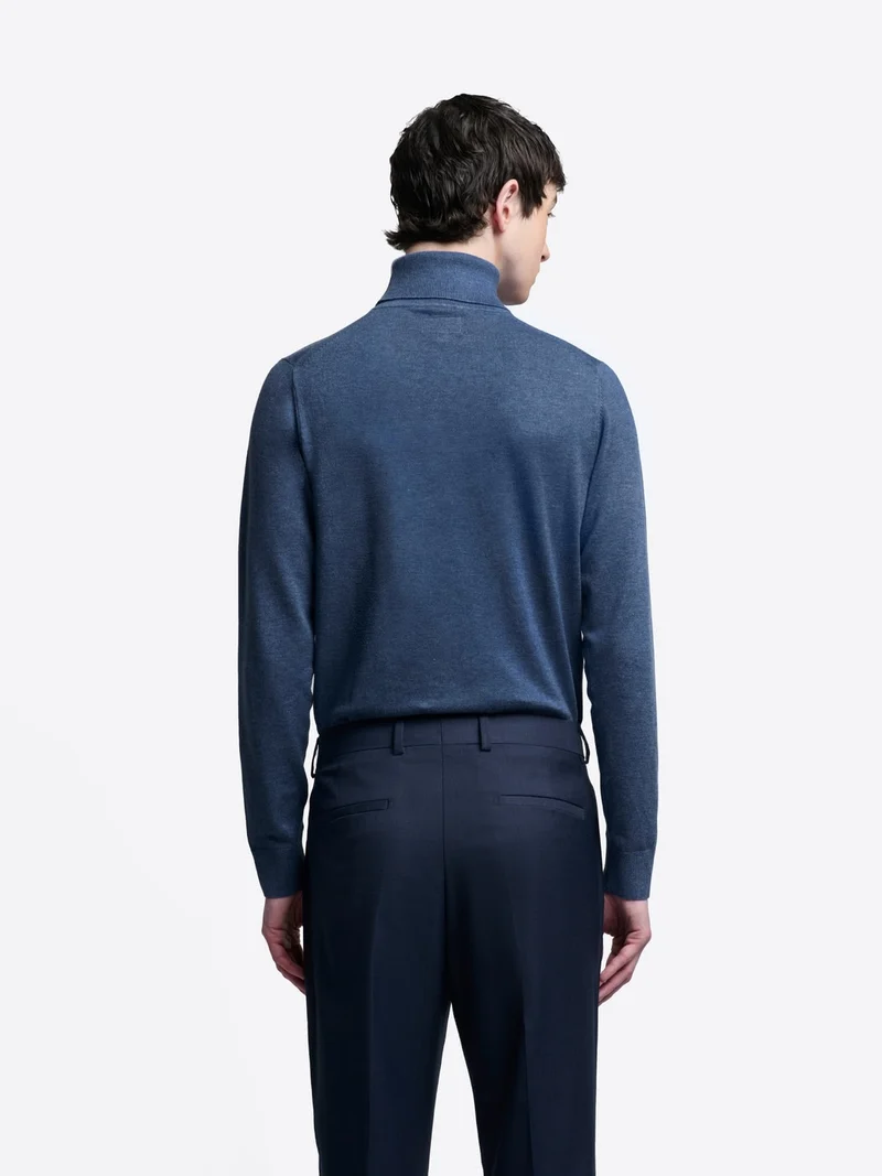 Pull col roulé en viscose certifiée