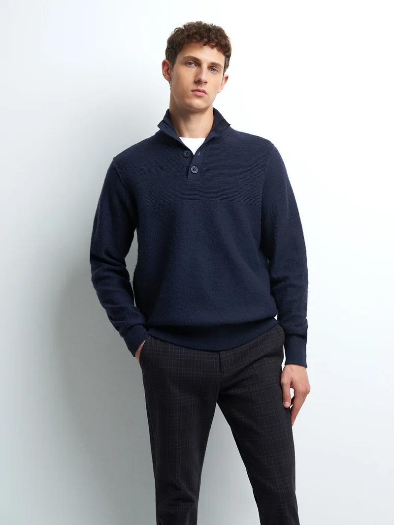 Pull col cheminée montant boutonné