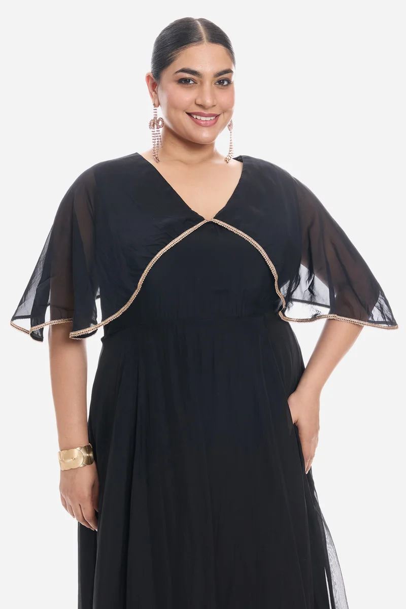 Vioa|Viscose V Neck Laced Cape Dress