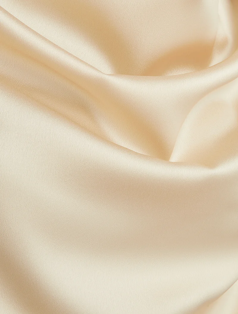 Top satiné à col bénitier - Beige