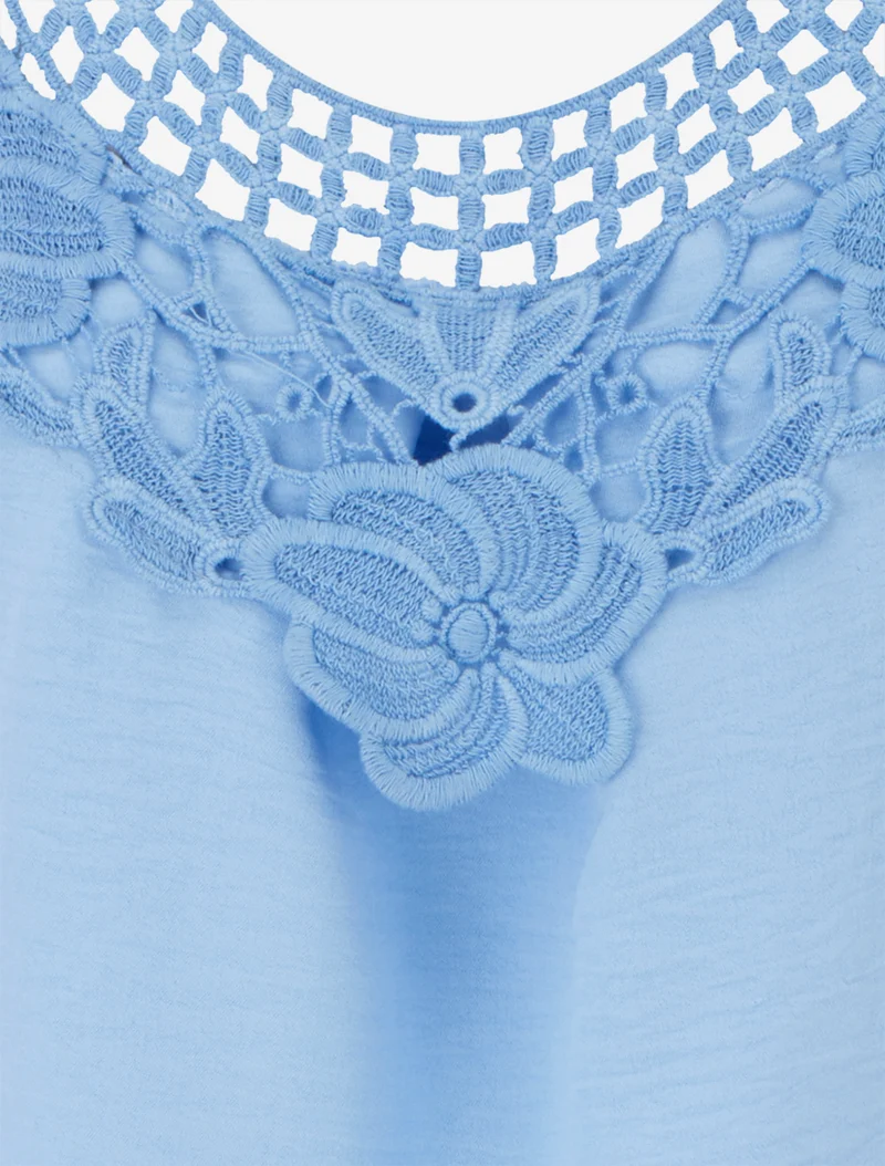 Top sans manches à dentelle et crochet - Bleu ciel