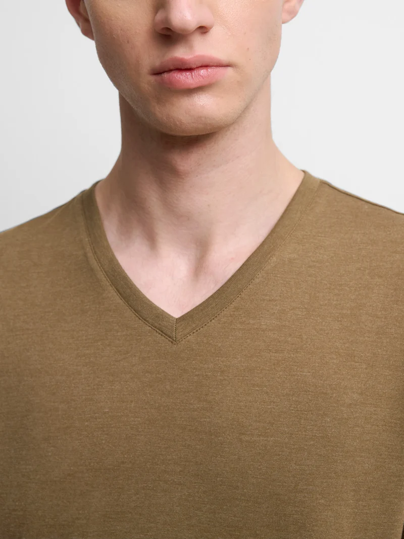 T-shirt col V mélange coton Supima®