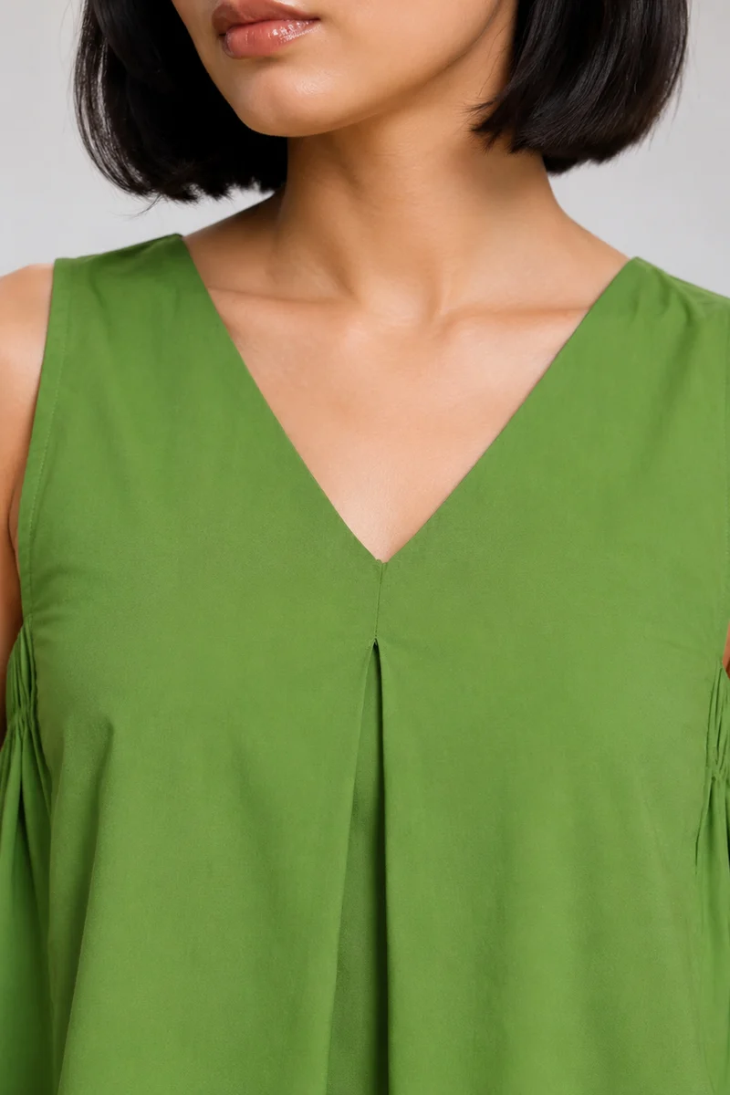 Naren|100% Cotton V-Neckline Flared Top