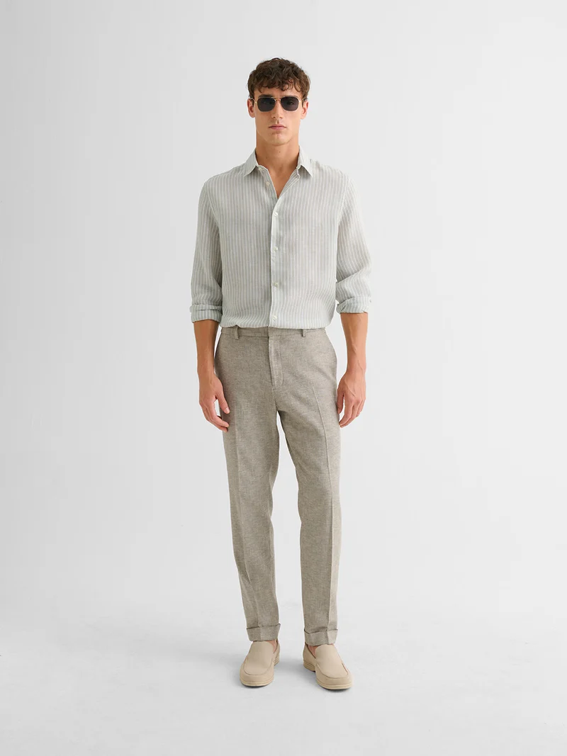Chemise slim en lin rayée