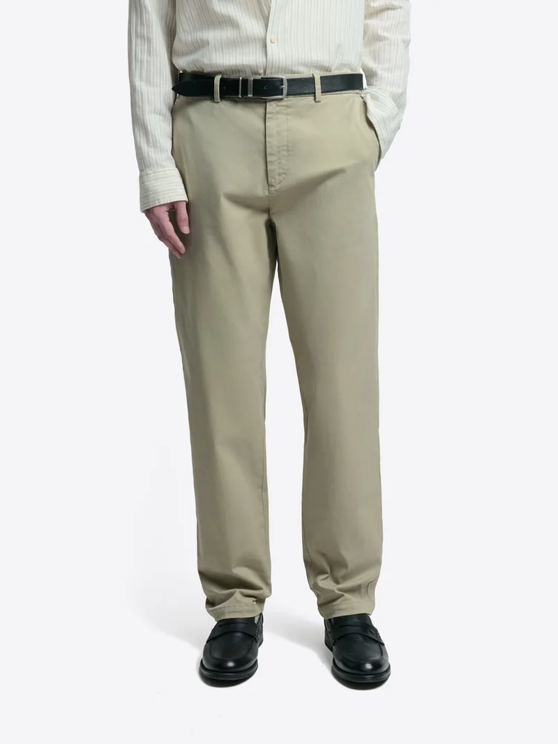 Chino regular en coton tencel