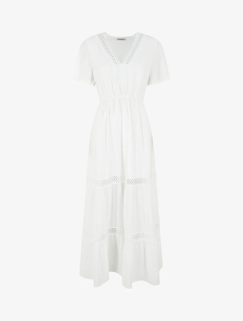 Robe longue évasée à empiècements en dentelle ajourée - Blanc