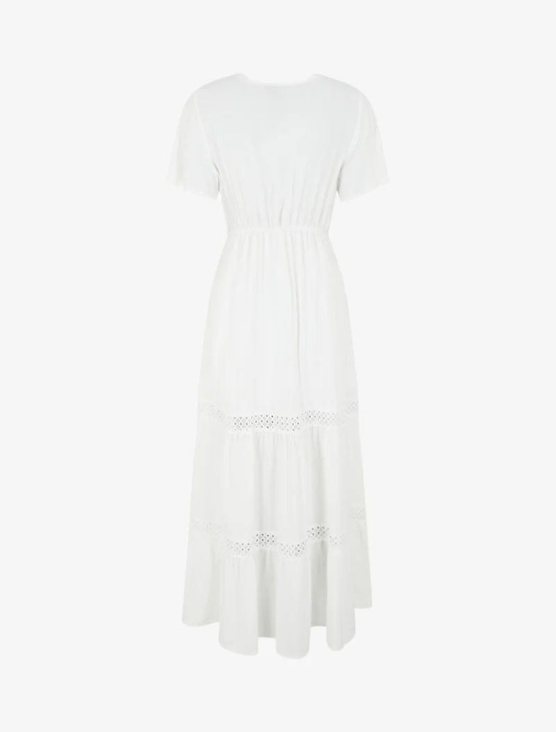 Robe longue évasée à empiècements en dentelle ajourée - Blanc