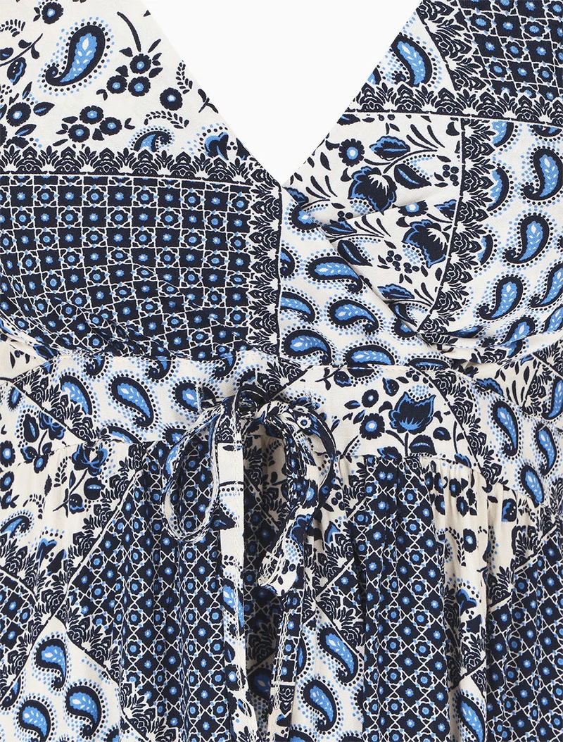 Robe longue à fines bretelles imprimé foulard - Bleu