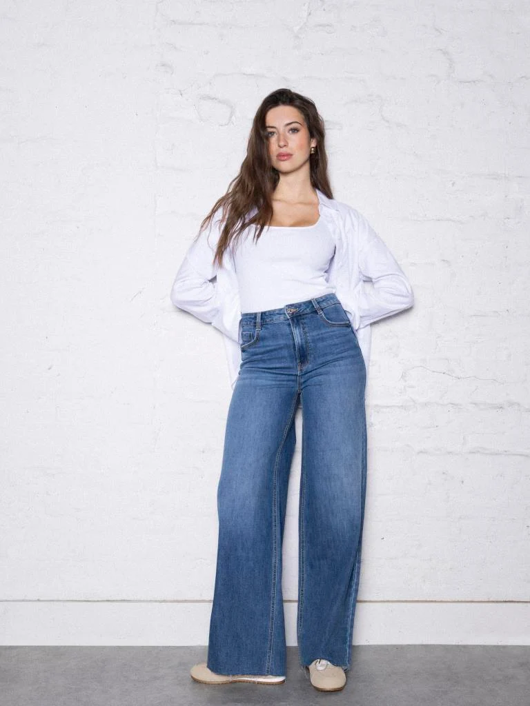 J71-1 / Jean wide taille haute avec bas coupés